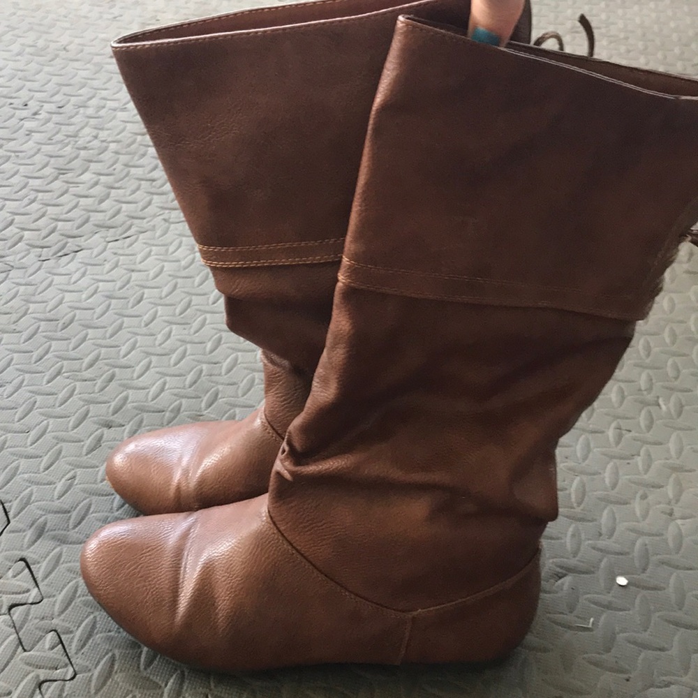 Brown boots